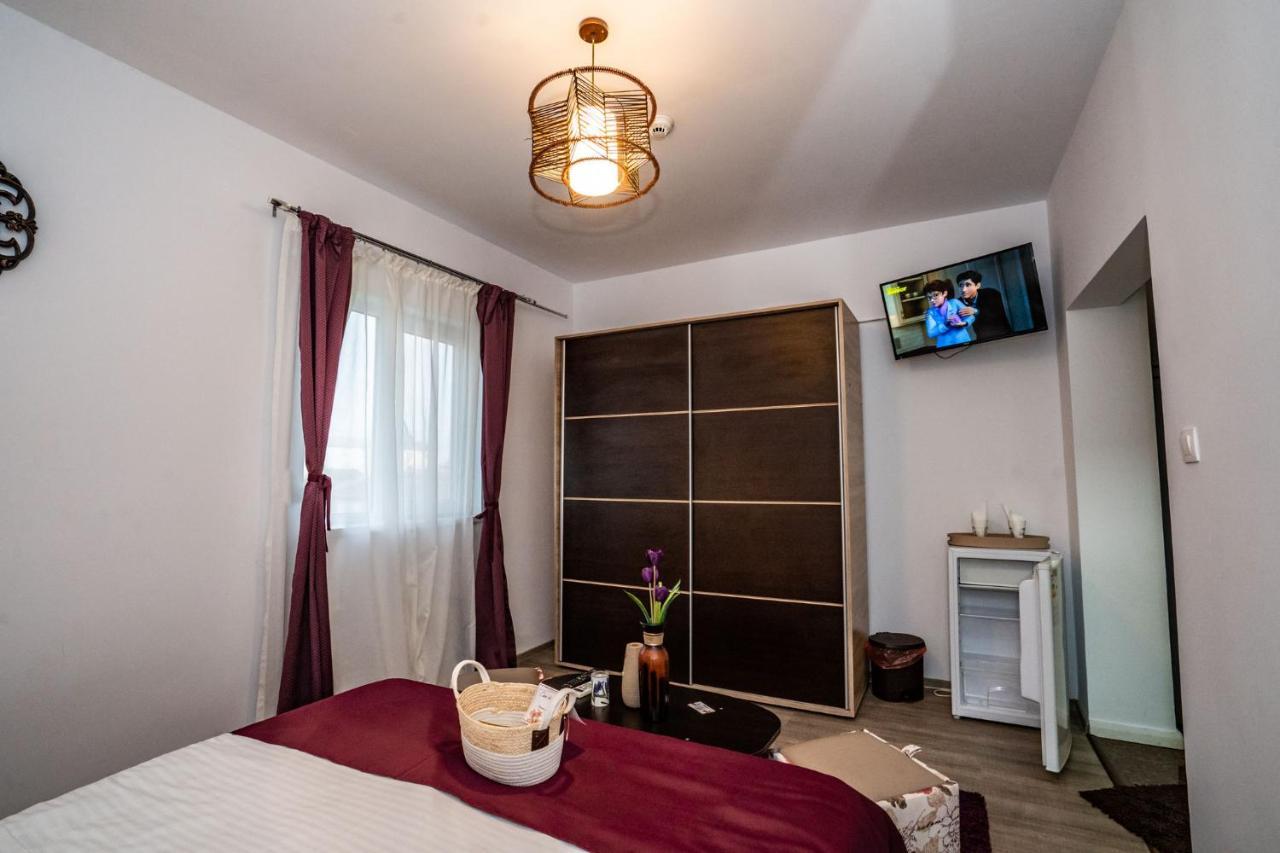 Casa Del Flor Costinesti Hotel Ngoại thất bức ảnh