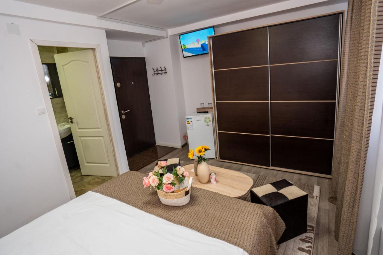 Casa Del Flor Costinesti Hotel Ngoại thất bức ảnh