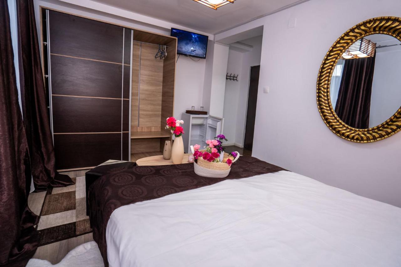 Casa Del Flor Costinesti Hotel Ngoại thất bức ảnh