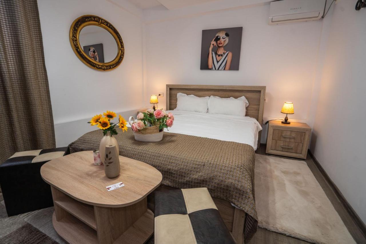 Casa Del Flor Costinesti Hotel Ngoại thất bức ảnh