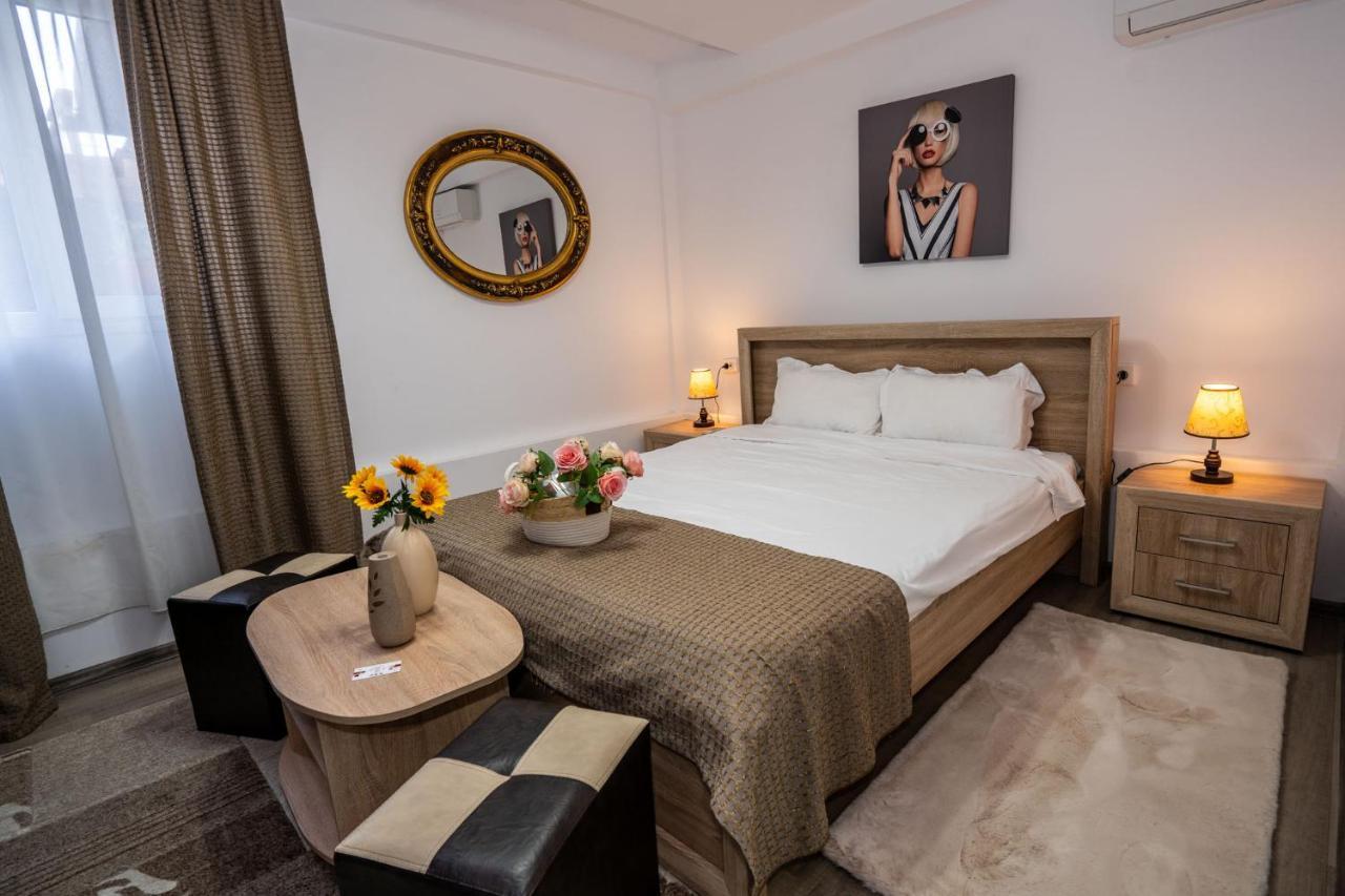 Casa Del Flor Costinesti Hotel Ngoại thất bức ảnh
